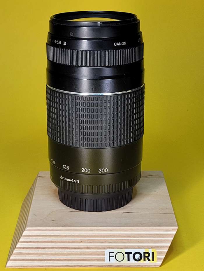 Canon EF 75-300 mm f/4,0-5,6 DC III | 3908104A