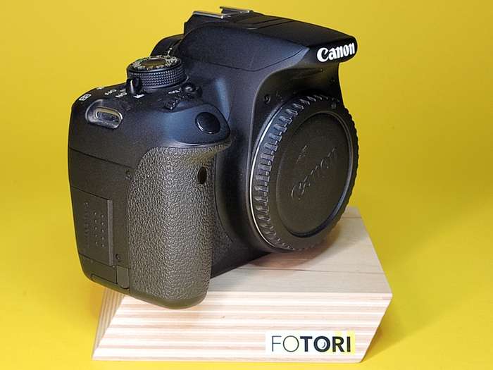 Canon EOS 700D I 053031013098