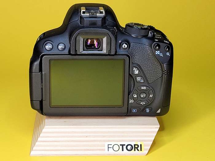 Canon EOS 700D I 053031013098