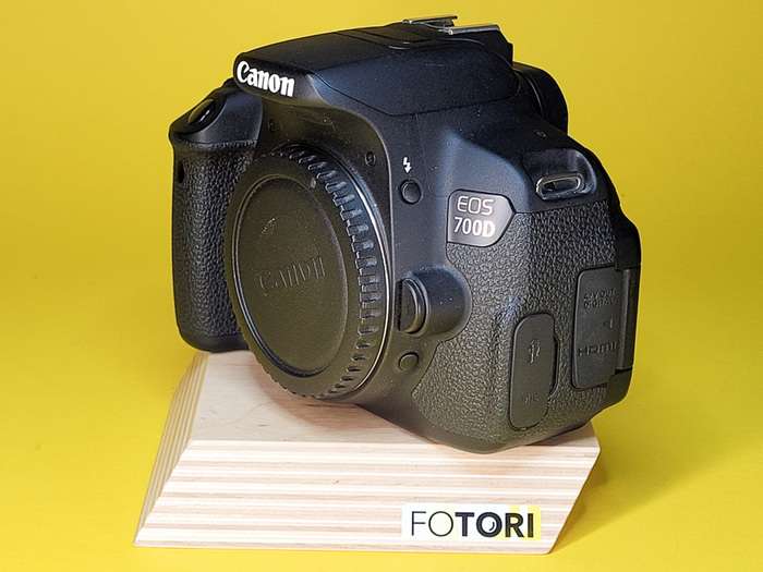 Canon EOS 700D I 053031013098