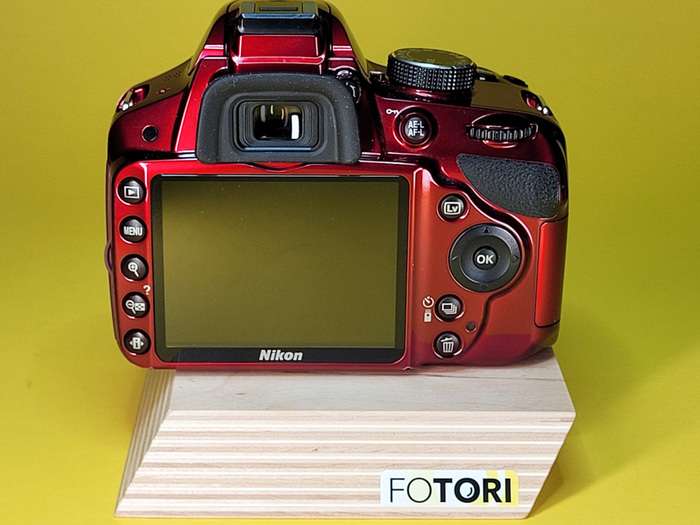 Set Nikon D3200 + 18-55 mm f/3,5-5,6 G AF | 2x baterie + 32 GB karta |  6119444  | 51936370