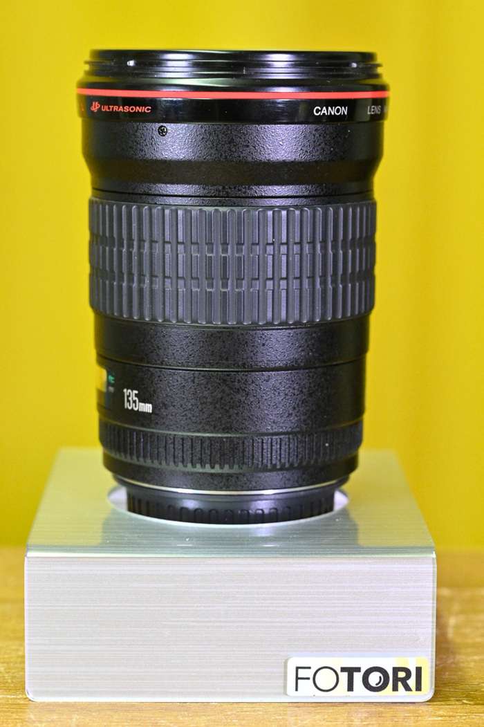 Canon EF 135mm f/2L USM