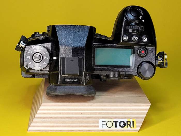 Panasonic Lumix DC-G9 + battery grip DMW-BGG9