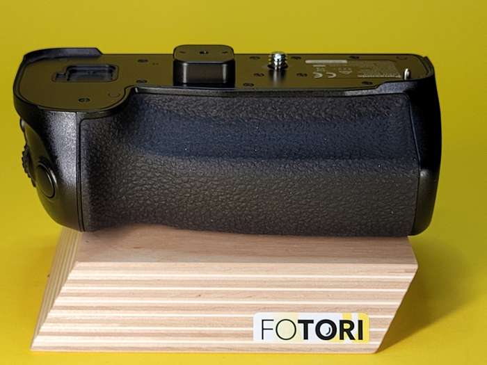 Panasonic Lumix DC-G9 + battery grip DMW-BGG9
