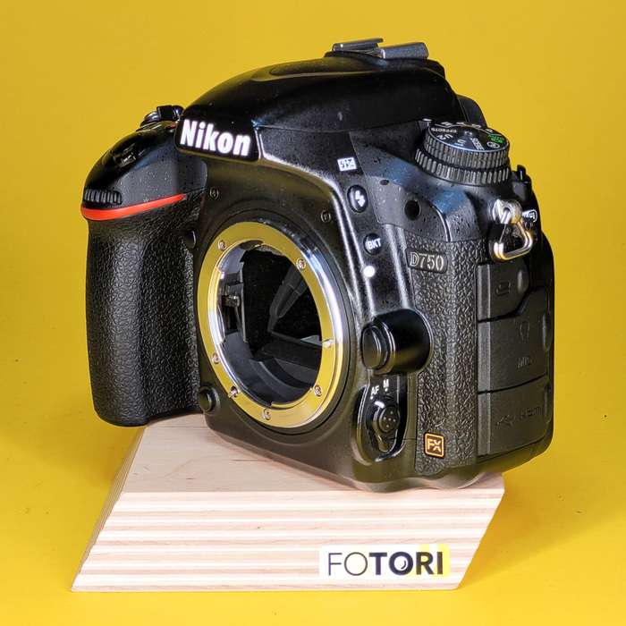 Nikon D750 + neorig. baterie | 6023518