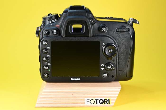 Nikon D7200  | 8238272