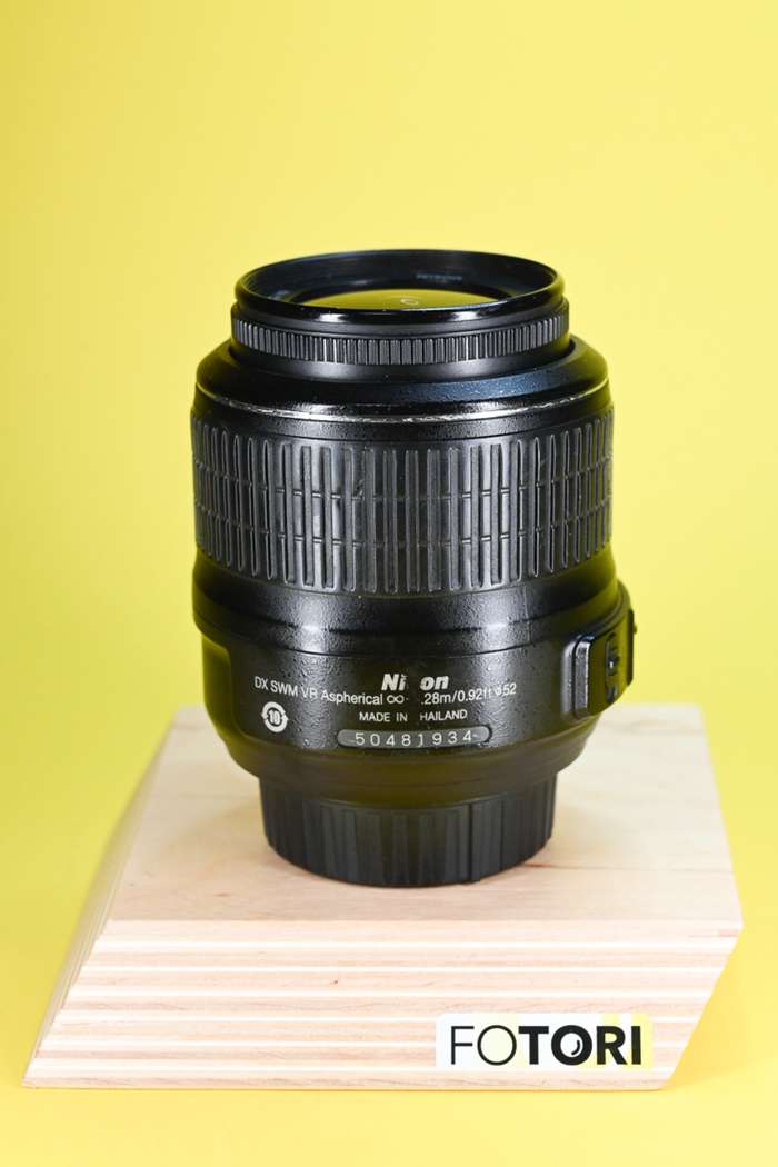 Nikon 18-55mm f/3.5-5.6G AF-S DX VR | 50481934