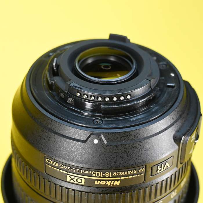 Nikon 18-105mm f/3,5-5,6 AF-S DX G ED VR + UV filtr | 38192926
