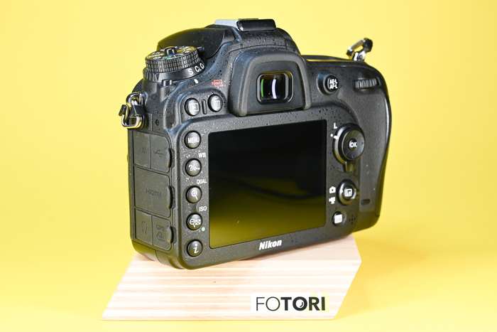 Nikon D7100 | 4597737