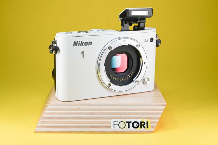 Nikon 1 J3 + Nikon 10-30mm VR | 52005576