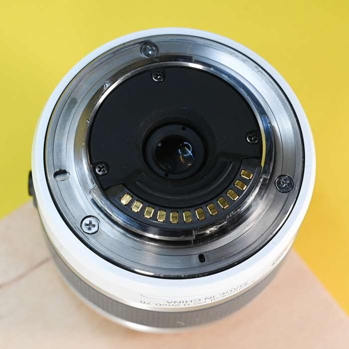 Nikon 1 J3 + Nikon 10-30mm VR | 52005576