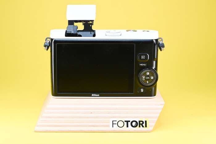 Nikon 1 J3 + Nikon 10-30mm VR | 52005576