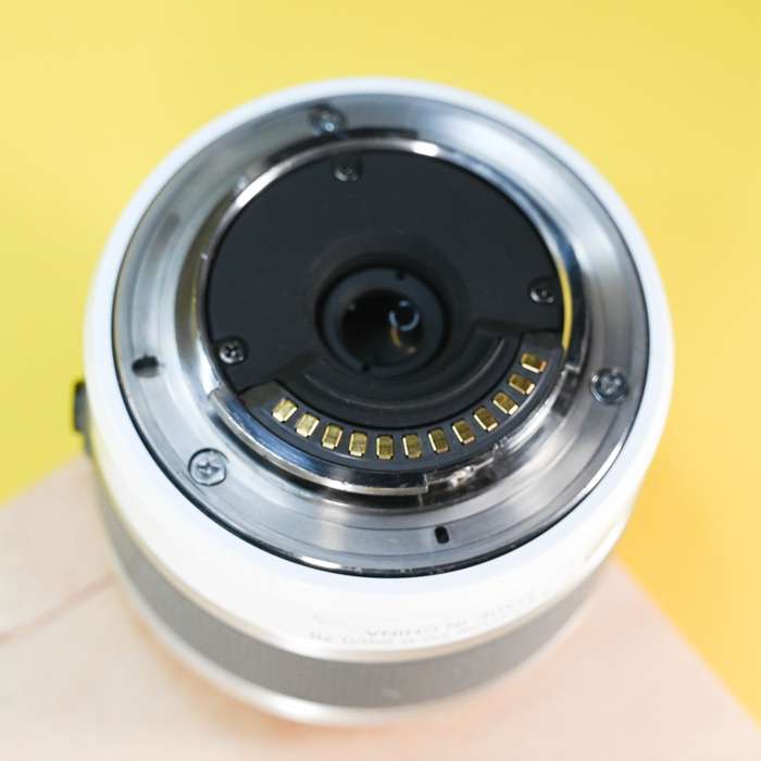 Nikon 1 J3 + Nikon 10-30mm VR | 52005576