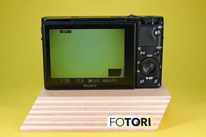 Sony CyberShot DSC-RX100 III + neoriginální baterie, nabíječka, pouzdro | 3137004