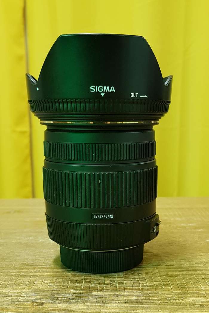 Sigma 17-50mm f/2,8 EX DC OS HSM pro Nikon + UV filtr