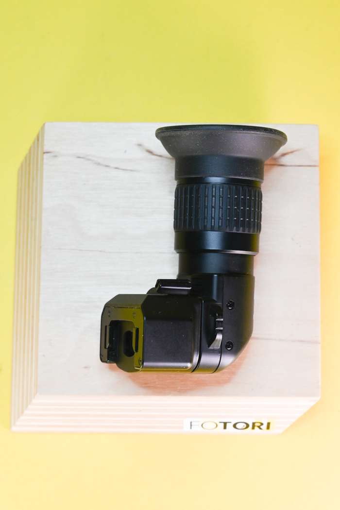 Nikon DR-6 úhlový hledáček