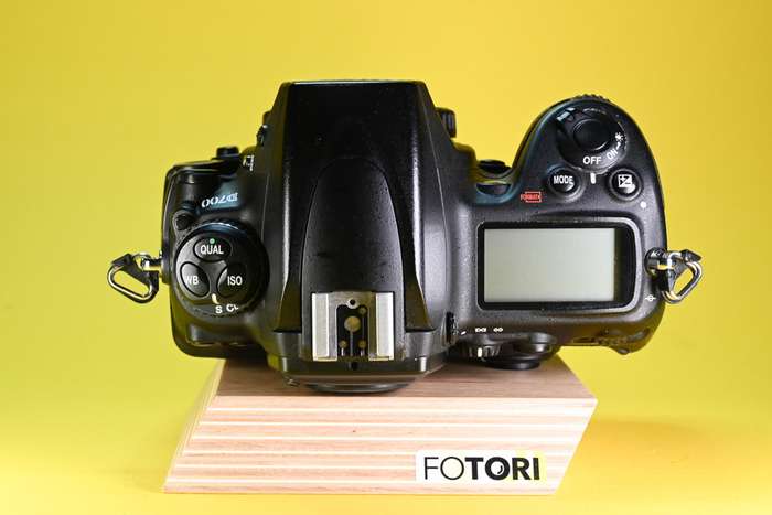 Nikon D700 | 2122140