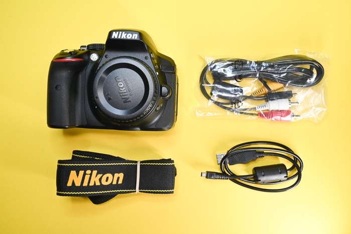 Nikon D5300 + MEIKE bateriový grip MK-D5300 | 5003245