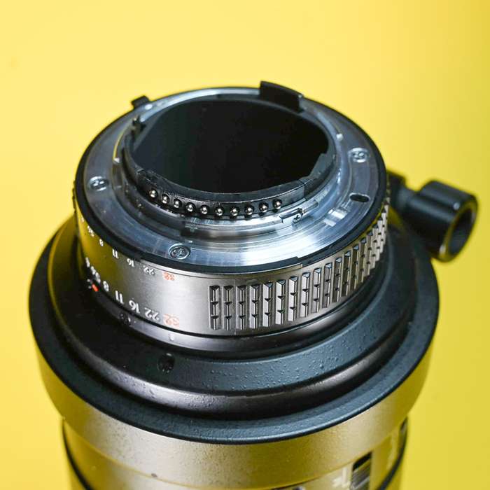 Nikon 300mm f/4,0 D AF-S IF-ED | 305294