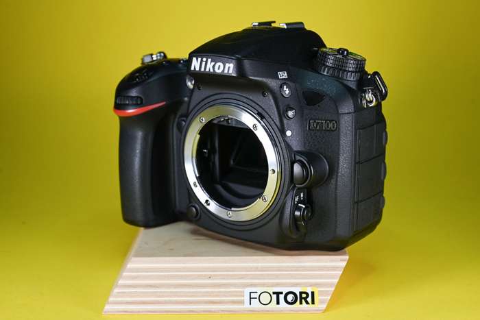 Nikon D7100 | 4321102