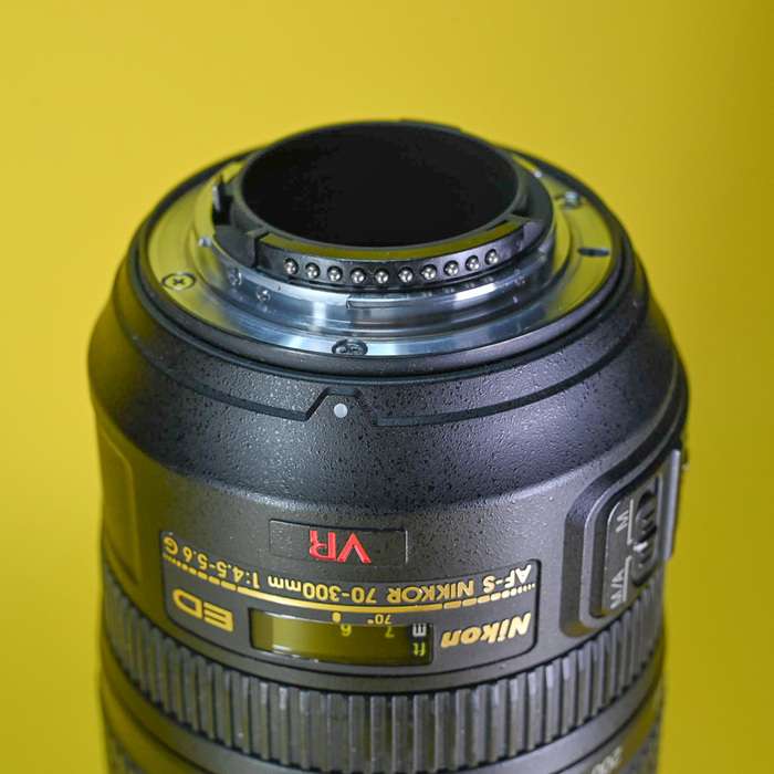 Nikon 70-300mm f/4,5-5,6 G AF-S IF-ED VR | 2011911