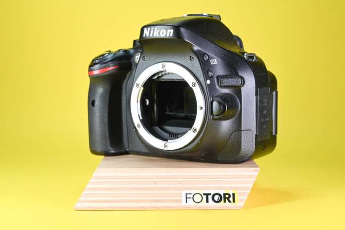 Nikon D5200 | 4696800