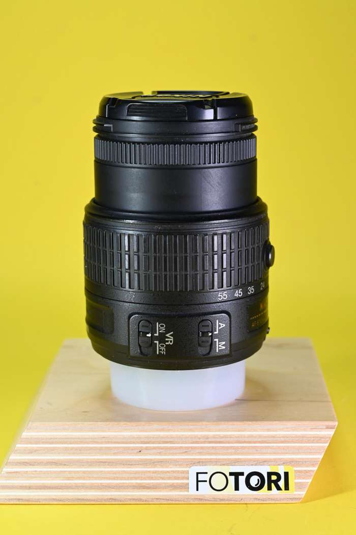 Nikon 18-55mm f/3,5-5,6 G VR II AF-S DX | 21914250