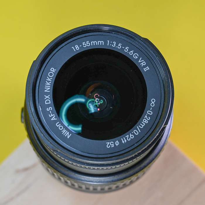 Nikon 18-55mm f/3,5-5,6 G VR II AF-S DX | 21914250