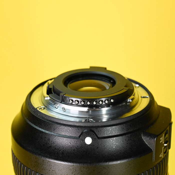 Nikon 18-300mm f/3,5-6,3 AF-S DX G ED VR | 2076661