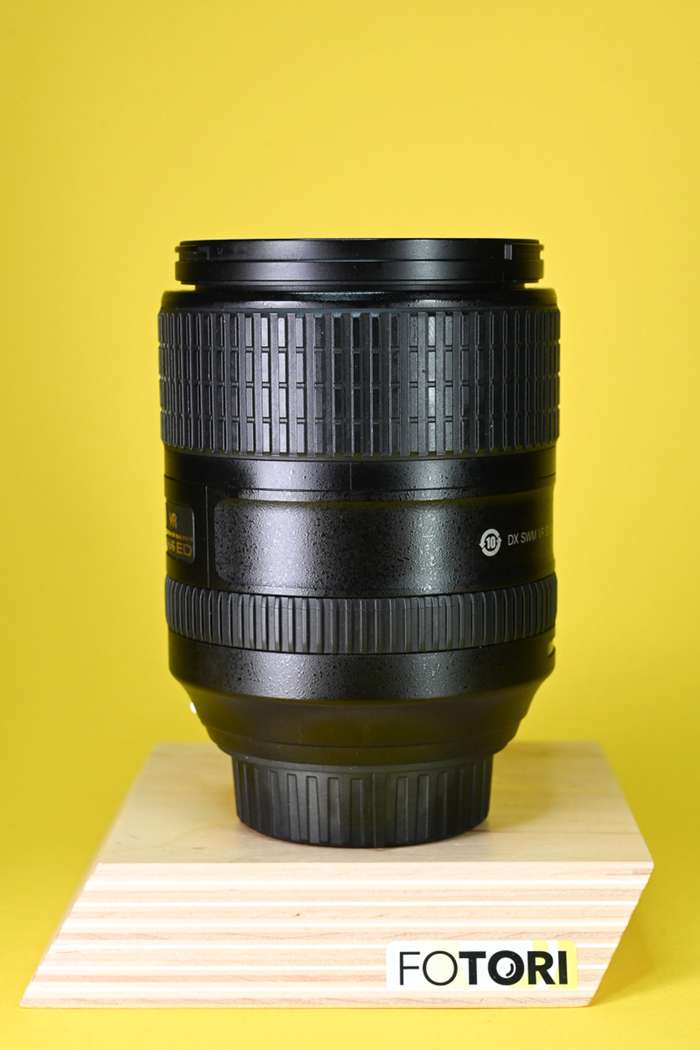 Nikon 18-300mm f/3,5-6,3 AF-S DX G ED VR | 2076661