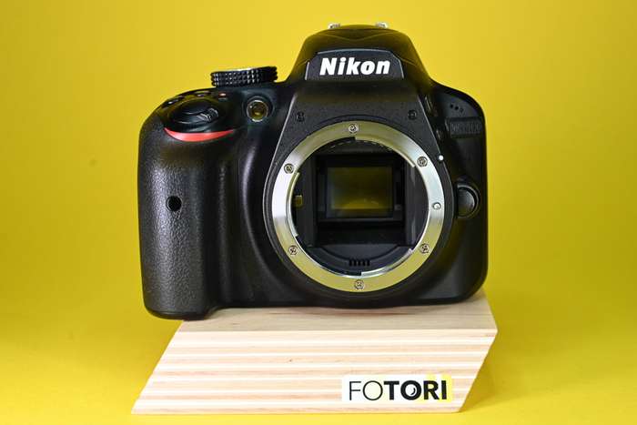 Set Nikon D3400 + 18-55 mm f/3,5-5,6 G AF-P DX VR + Sony 4GB karta | 6003622 | 20424443