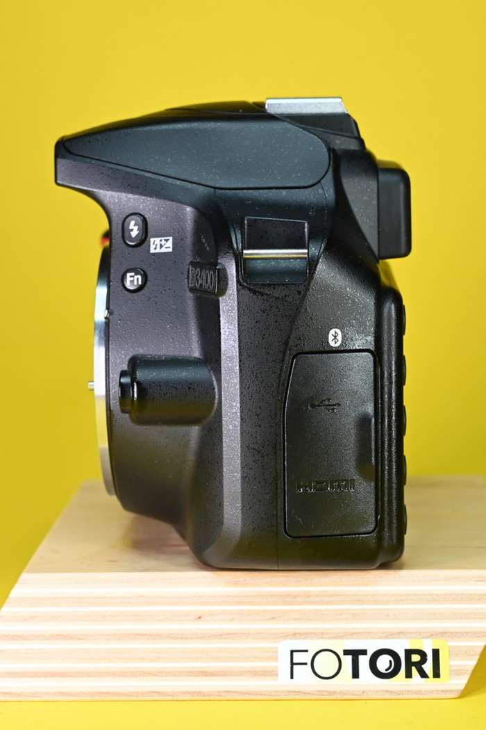 Set Nikon D3400 + 18-55 mm f/3,5-5,6 G AF-P DX VR + Sony 4GB karta | 6003622 | 20424443