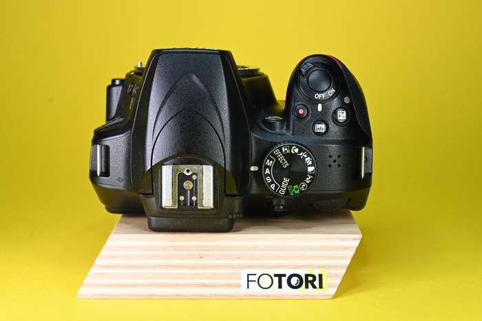 Set Nikon D3400 + 18-55 mm f/3,5-5,6 G AF-P DX VR + Sony 4GB karta | 6003622 | 20424443