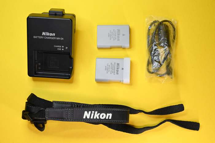 Set Nikon D3400 + 18-55 mm f/3,5-5,6 G AF-P DX VR + Sony 4GB karta | 6003622 | 20424443