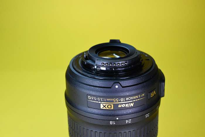 Nikon 18-55mm f/3.5-5.6G AF-S DX VR | 55205763