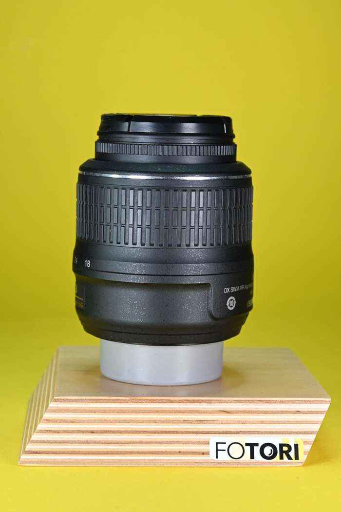 Nikon 18-55mm f/3.5-5.6G AF-S DX VR | 55205763