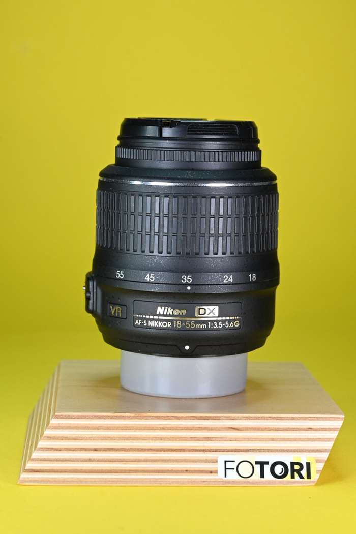 Nikon 18-55mm f/3.5-5.6G AF-S DX VR | 55205763