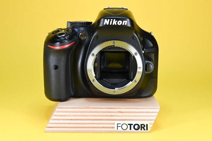 Nikon D5200 | 4809863