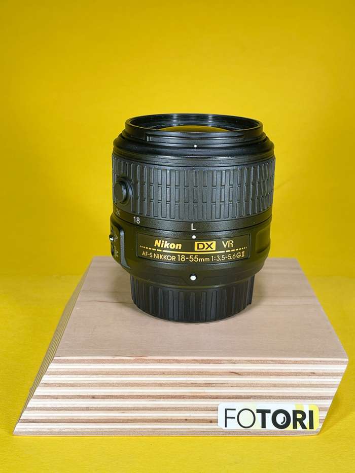 Nikon 18-55mm f/3,5-5,6 G VR II AF-S DX | 22858713