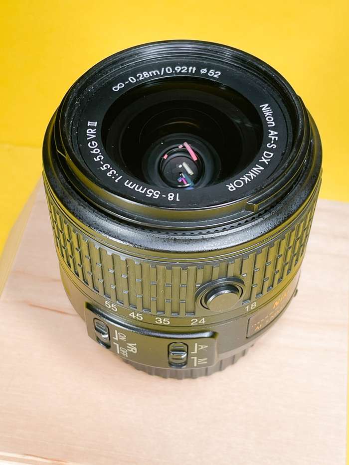 Nikon 18-55mm f/3,5-5,6 G VR II AF-S DX | 22858713