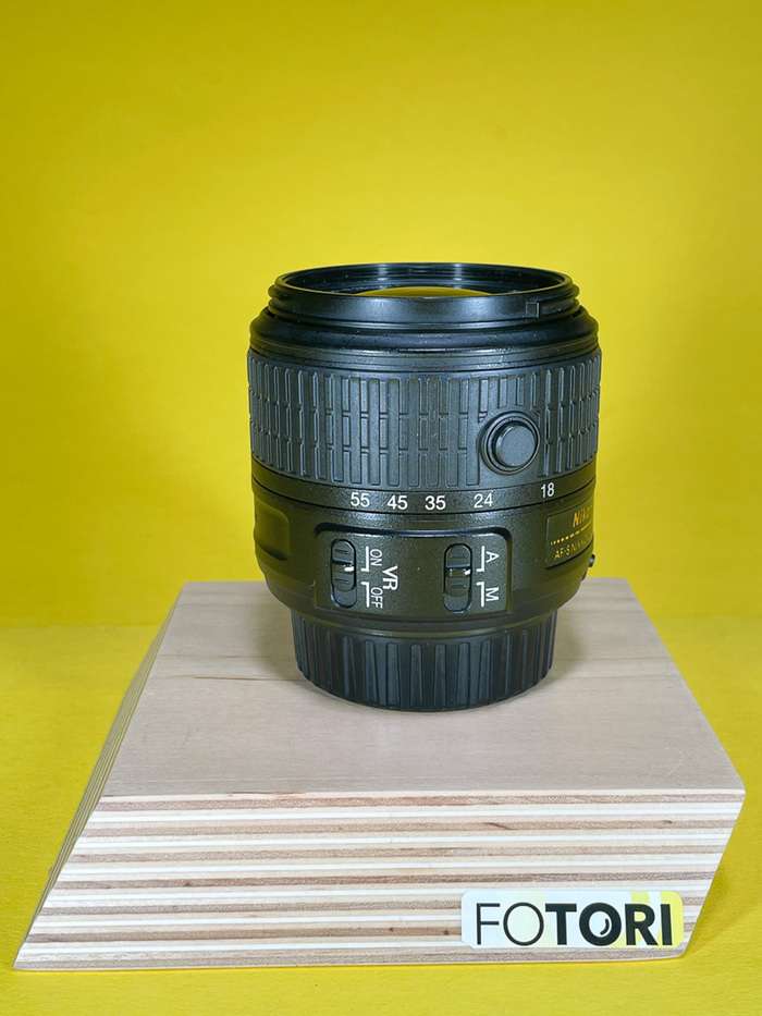 Nikon 18-55mm f/3,5-5,6 G VR II AF-S DX | 22858713