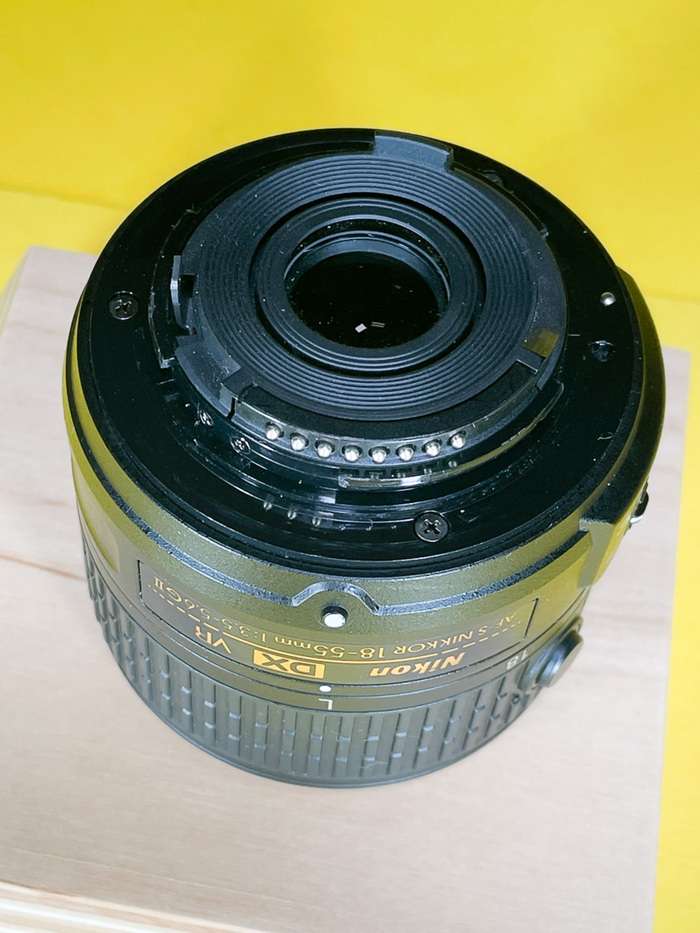 Nikon 18-55mm f/3,5-5,6 G VR II AF-S DX | 22858713