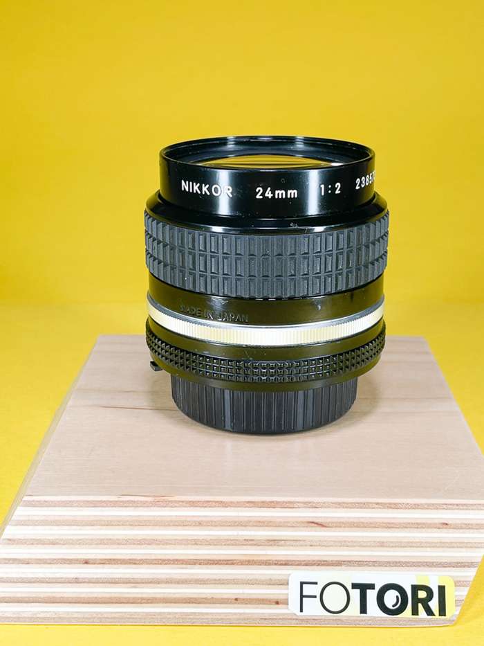 Nikon 24mm f/2 | 238573