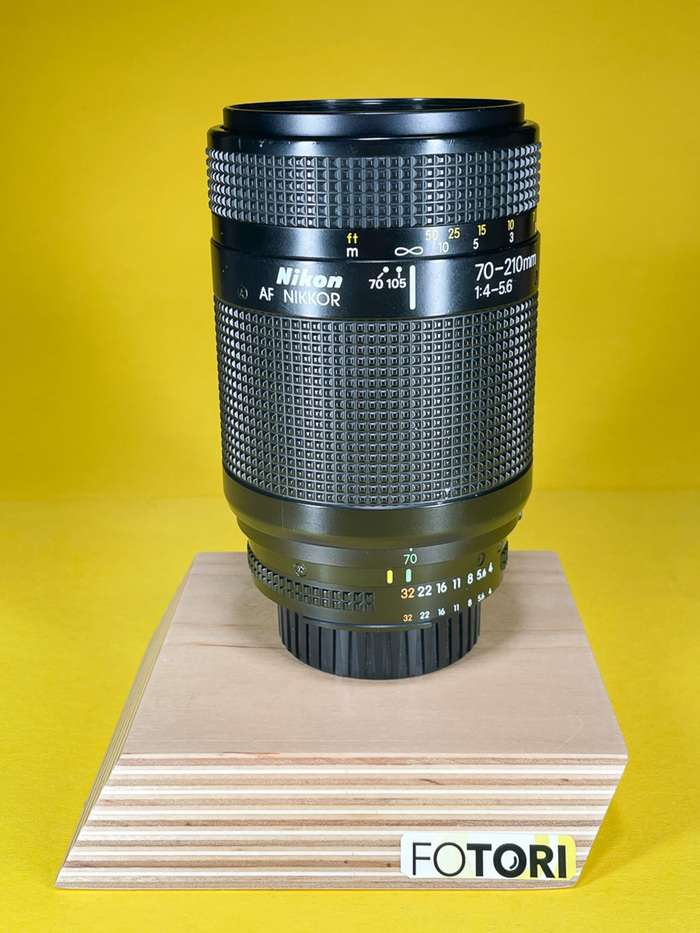 Nikon 70-210mm F/4-5,6 AF NIKKOR D A | 2431184