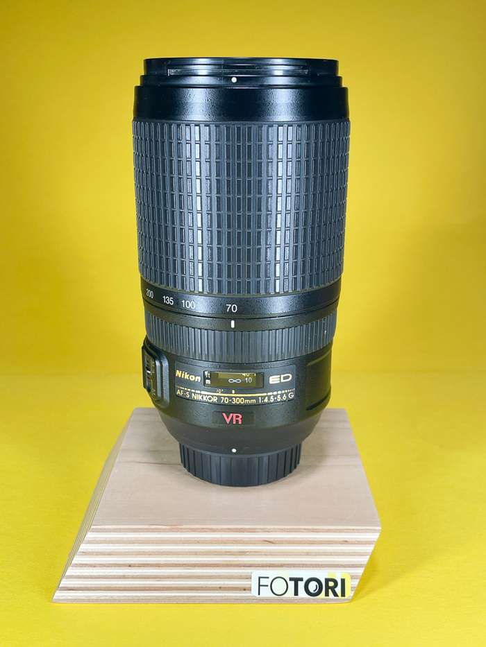 Nikon 70-300mm f/4,5-5,6 G AF-S IF-ED VR | 2053263