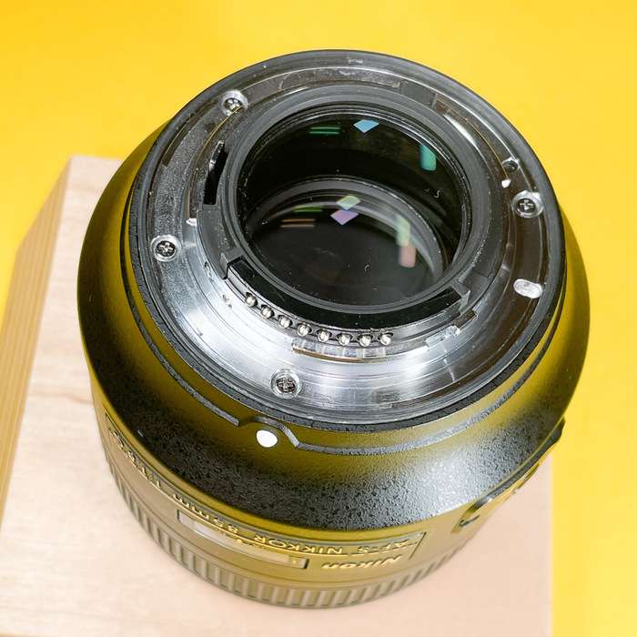 Nikon AF-S 85mm F/1,8 G | 275323