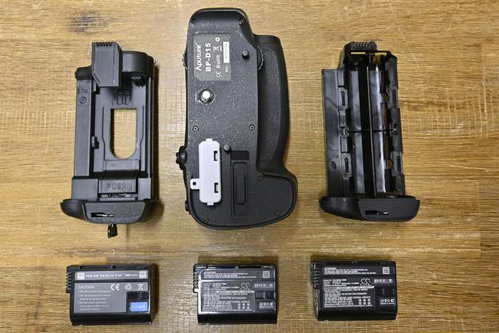 Aputure bateriový grip MB-D15 (BP-D15) + 3x neor. baterie EN EL 15