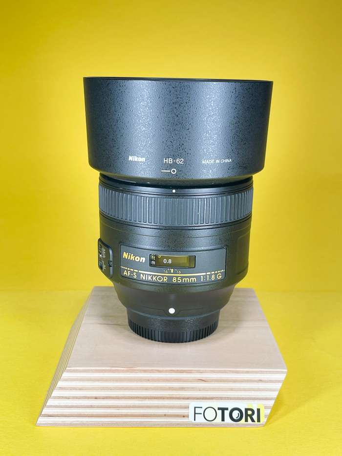 Nikon AF-S 85mm F/1,8 G | 256133