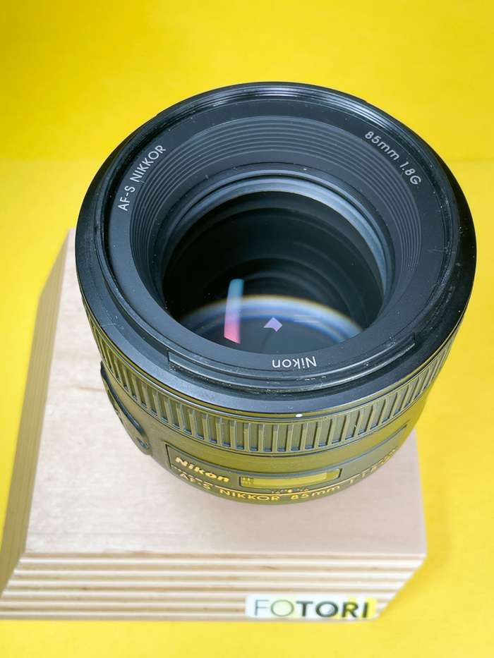 Nikon AF-S 85mm F/1,8 G | 256133