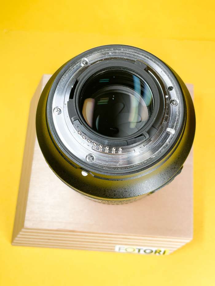 Nikon AF-S 85mm F/1,8 G | 256133